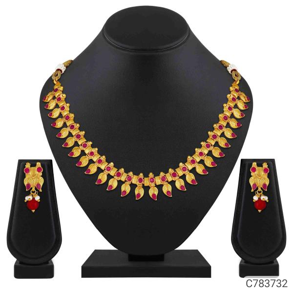 Asmitta Stunning Gold Plated Jewellery Set